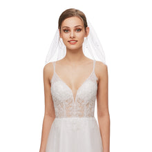 Load image into Gallery viewer, Bridal Wedding Veil Women&#39;s Short Vails with Rhinestone Tulle for Bachelorette Party 38cm/15”
